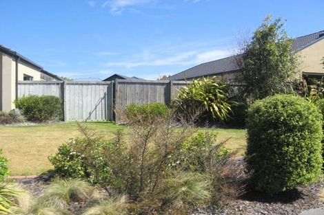 Photo of property in 28 Limes Avenue, Parklands, Christchurch, 8083