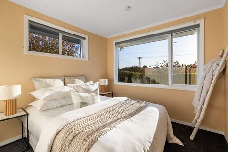 Photo of property in 6 Dymock Place, Bishopdale, Christchurch, 8053