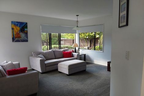 Photo of property in 27 Delamare Road, St Andrews, Hamilton, 3200