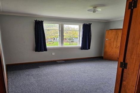 Photo of property in 32 Pitama Road, Awapuni, Palmerston North, 4412