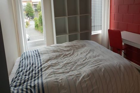 Photo of property in 53f1 Cleveland Street, Brooklyn, Wellington, 6021
