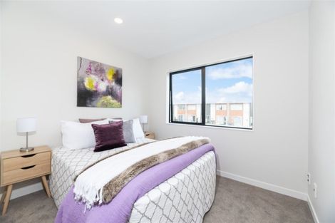 Photo of property in 8 Meritage Lane, Te Atatu South, Auckland, 0610