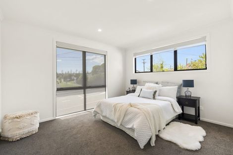 Photo of property in 30c Russell Road, Manurewa, Auckland, 2102