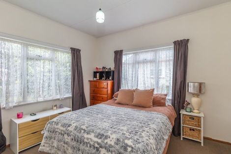 Photo of property in 18 Hannan Street, Levin, 5510