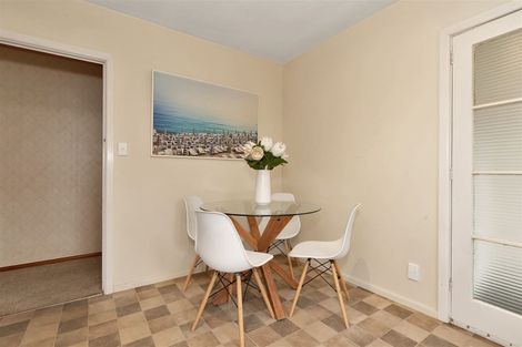 Photo of property in 8 Manor Place, Bryndwr, Christchurch, 8053