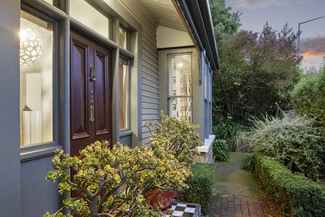 Photo of property in 2 Brittan Terrace, Lyttelton, 8082