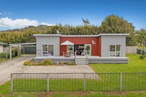 Photo of property in 20 Tairua Palms Place, Tairua, 3508