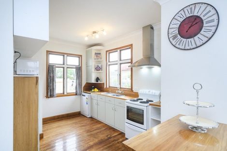 Photo of property in 25 Saint Johns Avenue, Palmerston North, 4414