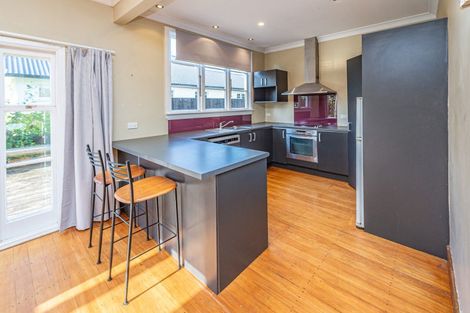 Photo of property in 8 Peakes Road, Saint Johns Hill, Whanganui, 4501