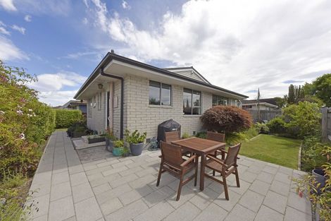 Photo of property in 35 Cavendish Road, Casebrook, Christchurch, 8051
