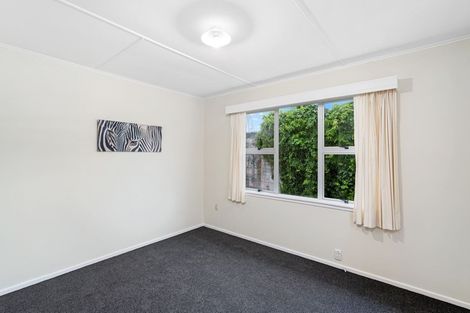 Photo of property in 31 Paritutu Road, Spotswood, New Plymouth, 4310