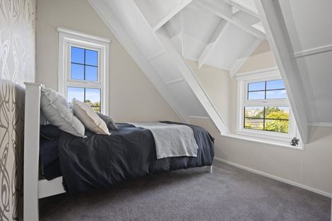 Photo of property in 12 Regia Close, Half Moon Bay, Auckland, 2012