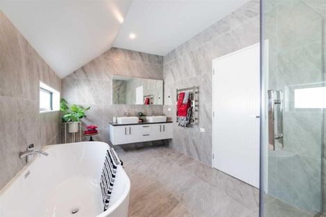 Photo of property in 18 Myland Drive, Hobsonville, Auckland, 0616