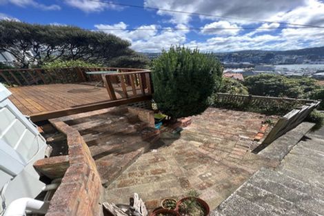 Photo of property in 27 Shannon Street, Mount Victoria, Wellington, 6011