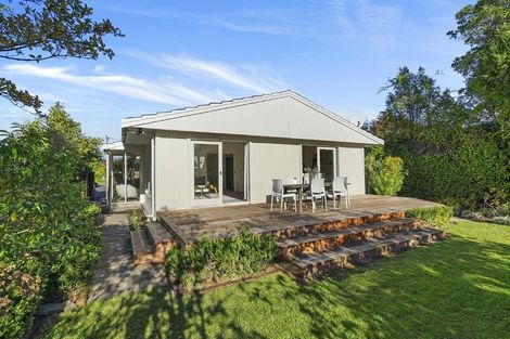 Photo of property in 15 Wairarapa Terrace, Merivale, Christchurch, 8014