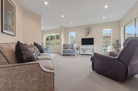 Photo of property in 32 Carroll Place, Owhata, Rotorua, 3010