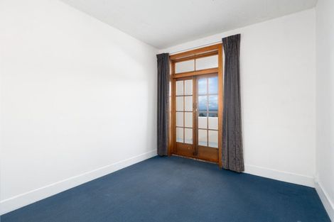 Photo of property in Devonport Apartments, 50/127 Saint Aubyn Street, New Plymouth, 4310