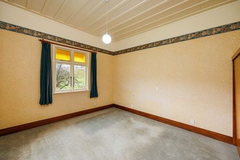 Photo of property in 56 Ongo Road, Hunterville, 4730