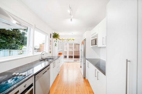 Photo of property in 20 Winsford Street, Manurewa, Auckland, 2102