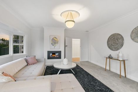 Photo of property in 7 Ranui Crescent, Khandallah, Wellington, 6035