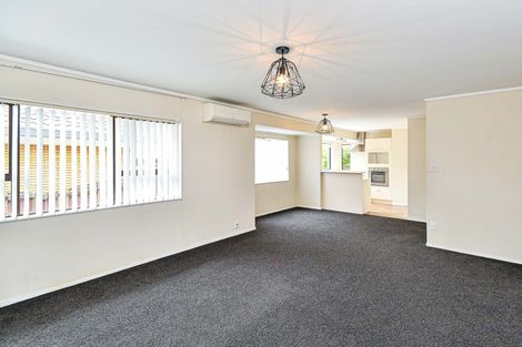 Photo of property in 2a Duke Street, Papakura, 2110
