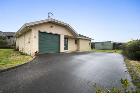 Photo of property in 8 Shakespeare Way, Kelvin Grove, Palmerston North, 4414