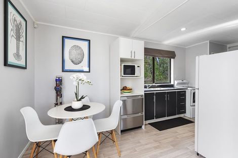 Photo of property in 32 Owhiti Street, Titahi Bay, Porirua, 5022