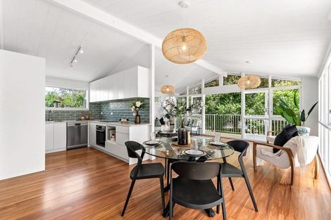 Photo of property in 99 Matipo Road, Te Atatu Peninsula, Auckland, 0610