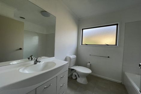 Photo of property in 15/94 Glengarry Road, Glen Eden, Auckland, 0602