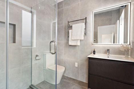Photo of property in 11 Arahi Road, Clevedon, 2582