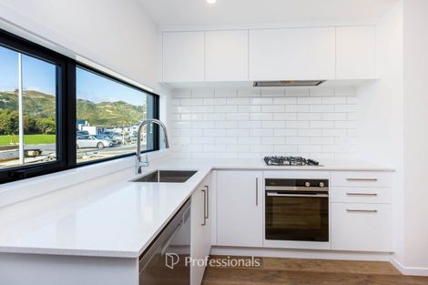 Photo of property in 57 Mawai Hakona Drive, Wallaceville, 5018