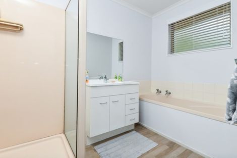 Photo of property in 3 Surrey Lane, Glenview, Hamilton, 3206