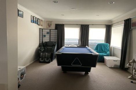 Photo of property in 16 Keating Rise, Northcross, Auckland, 0632