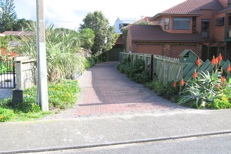 Photo of property in 8b Ngapara Street, Red Beach, 0932