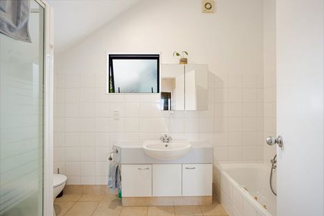 Photo of property in 8/485 Don Buck Road, Massey, Auckland, 0614