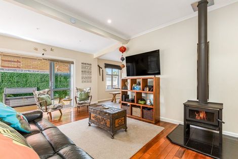 Photo of property in 13 Main Road, Titahi Bay, Porirua, 5022