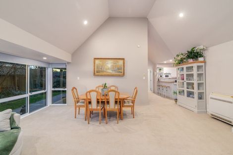 Photo of property in 46 Westgrove Avenue, Avonhead, Christchurch, 8042