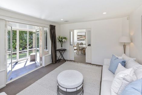 Photo of property in 2/37 Avonhead Road, Avonhead, Christchurch, 8042