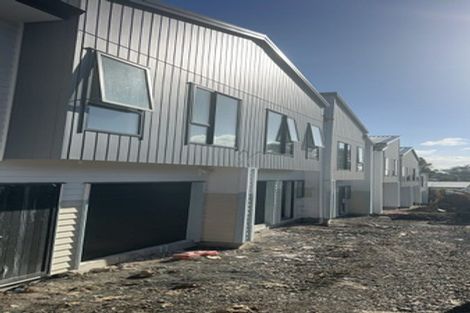 Photo of property in 30a/2 Tirimoana Road, Te Atatu South, Auckland, 0602