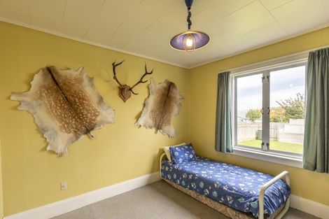 Photo of property in 16 Goodger Street, Waipukurau, 4200