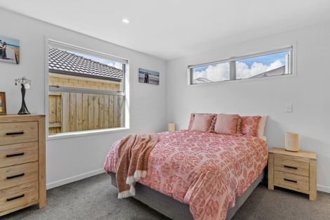 Photo of property in 8 Selliera Place, Papamoa Beach, Papamoa, 3118