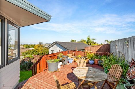 Photo of property in 41a Luckens Road, West Harbour, Auckland, 0618
