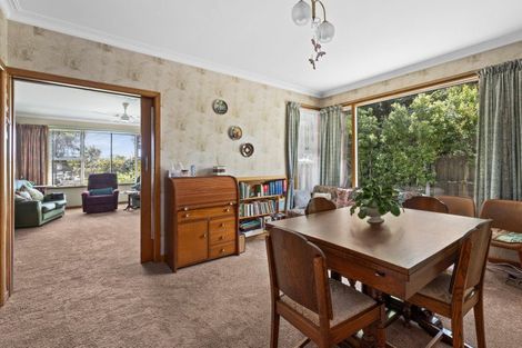 Photo of property in 27 Saint Hill Lane, Havelock North, 4130