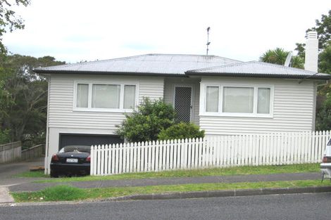 Photo of property in 2/93 Stanley Road, Glenfield, Auckland, 0629