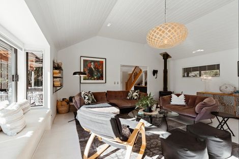 Photo of property in 323 Point Wells Road, Point Wells, Warkworth, 0986