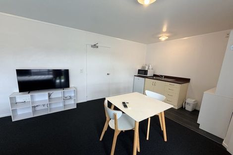 Photo of property in 35 Jones Crescent, Melville, Hamilton, 3206