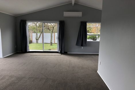 Photo of property in 40 Tremaine Avenue, Two Mile Bay, Taupo, 3330