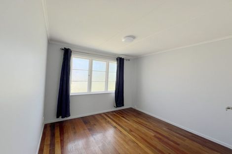 Photo of property in 34 Fairdene Avenue, Henderson, Auckland, 0610