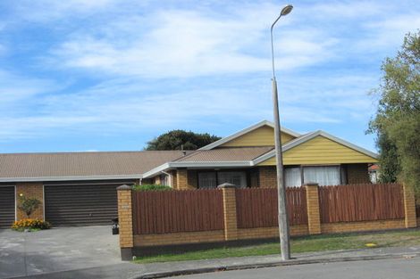 Photo of property in 15 Wynand Place, Sockburn, Christchurch, 8042