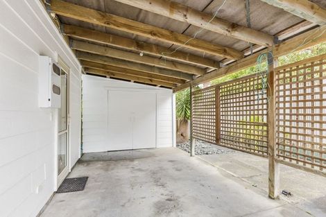 Photo of property in 18b Holiday Road, Stanmore Bay, Whangaparaoa, 0932